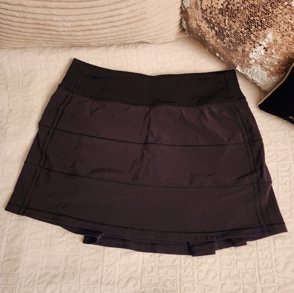 All black Lululemon Pace Rival mid-rise tennis skirt size 4 - Picture 3 of 11